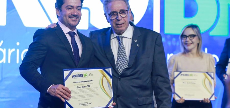 Cerimônia de homenagens e celebração de 40 anos marcam a abertura do Congresso da ANOREG/BR e a CONCART