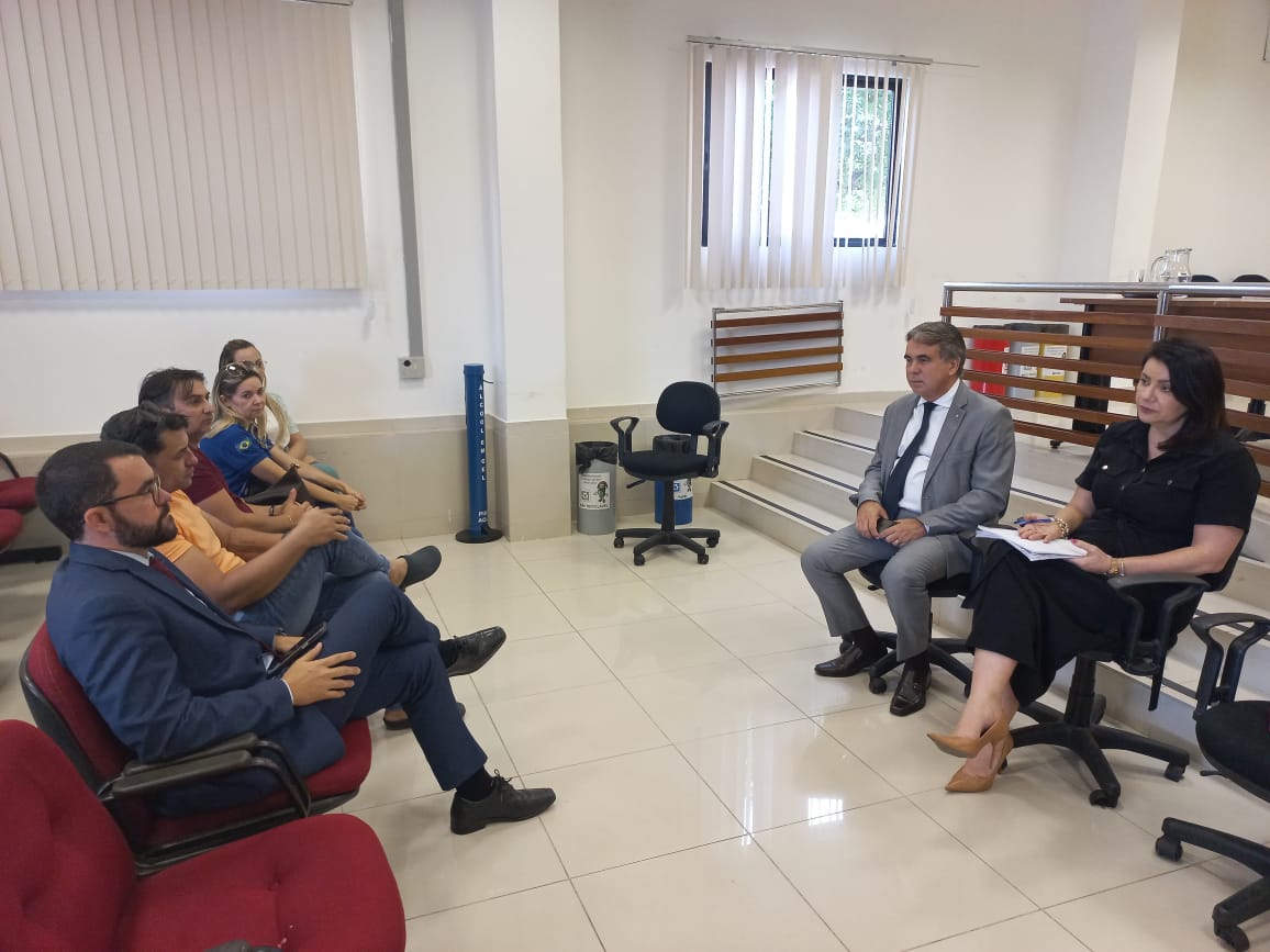 Equipes das unidades judiciárias de Piancó recebem orientação técnica da Corregedoria