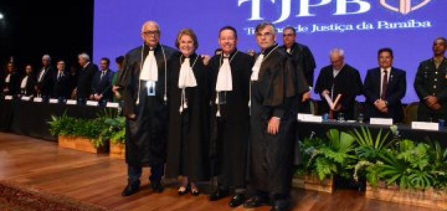 Desembargador Fred Coutinho é empossado presidente do TJPB para o biênio 2025/2026
