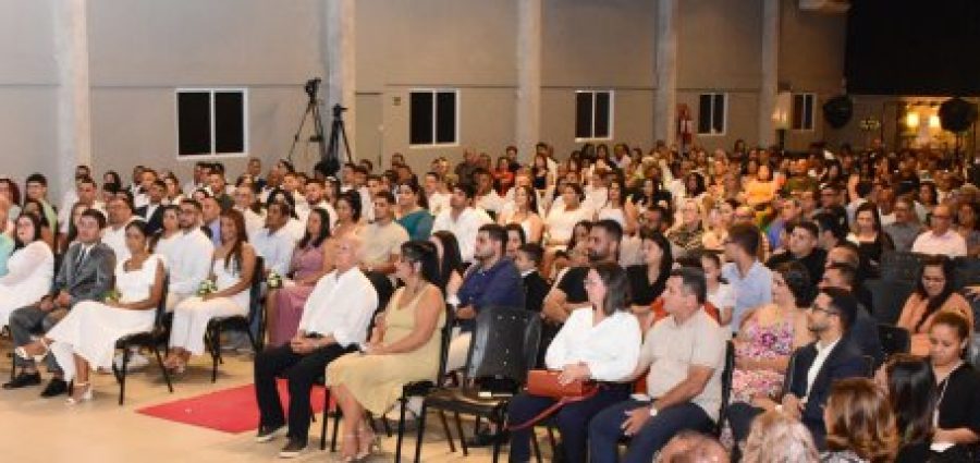 Juiz Romero Feitosa já realizou mais de 190 mil casamentos em cerimônias coletivas