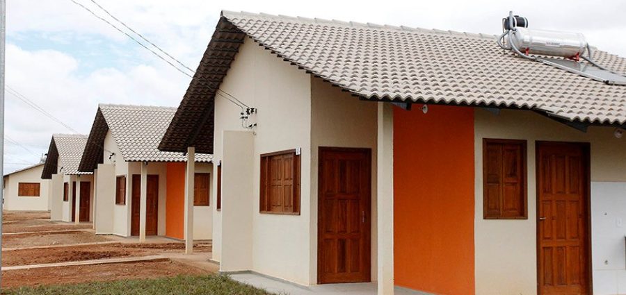 Terceira Turma decide que imóvel doado em programa habitacional, mesmo em nome de um só cônjuge, é bem comum